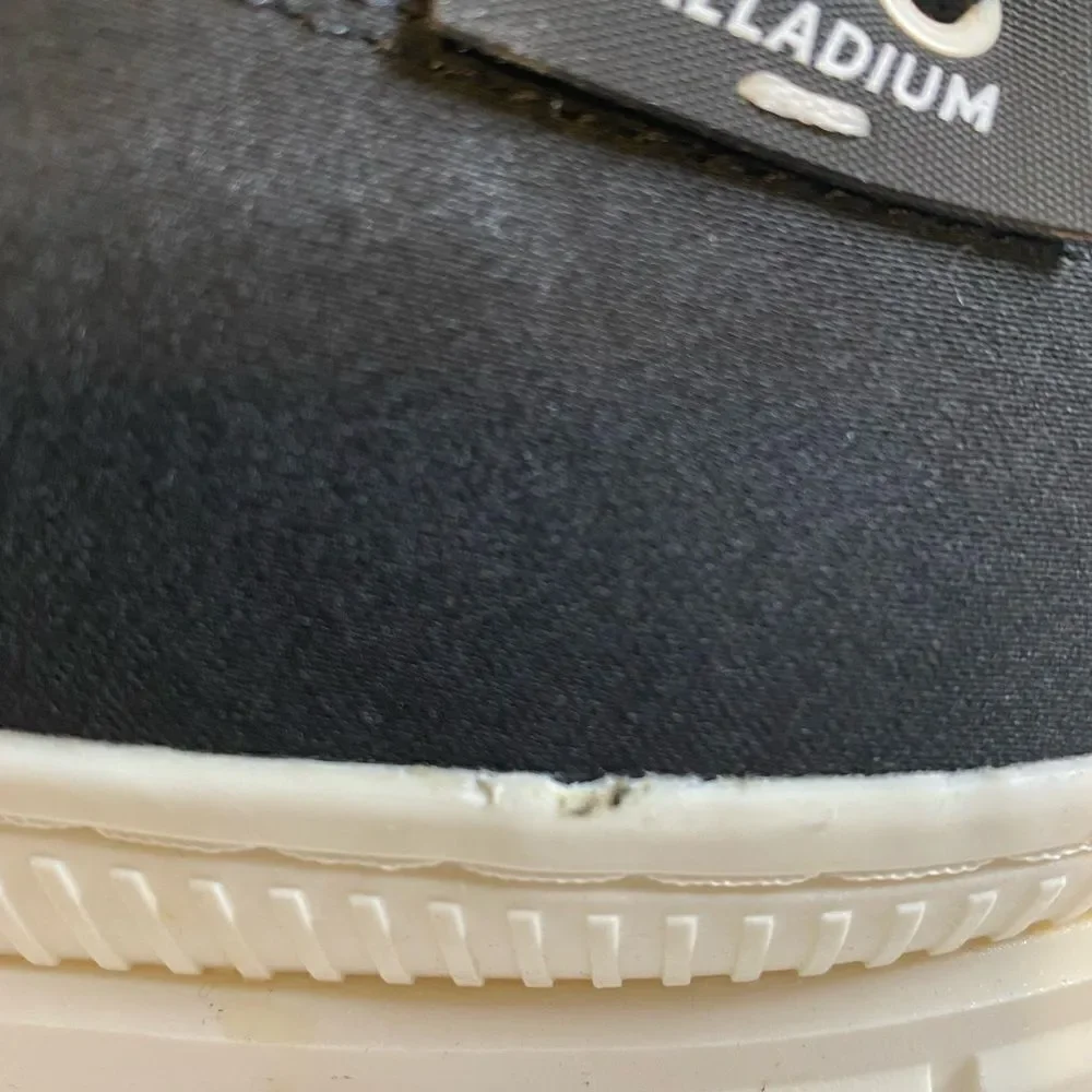 NIB Palladium Women’s Revolt Lo TX Black White Chunky Sole Sneaker Shoe - Size 8